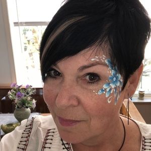 Meet your Posher, Marie